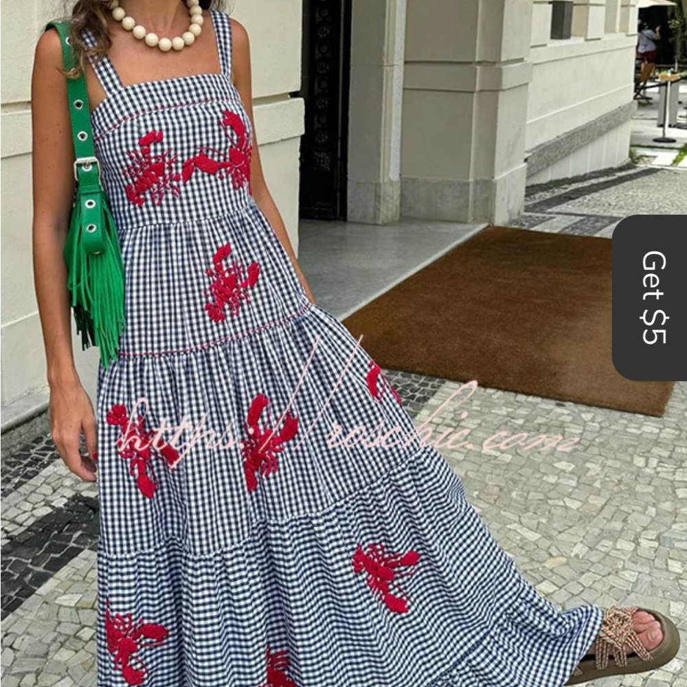 Black and White Sleeveless Maxi Sundress with Square Neck